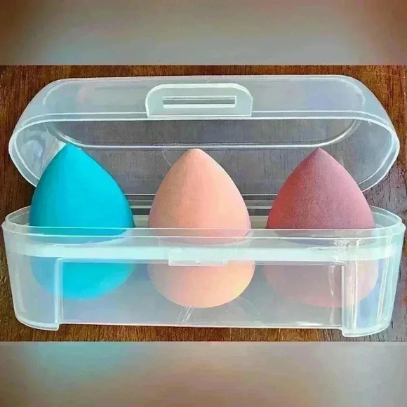 Set of 3 Cosmetic Blender Gift Set with Travel Case - Picture 4 of 4